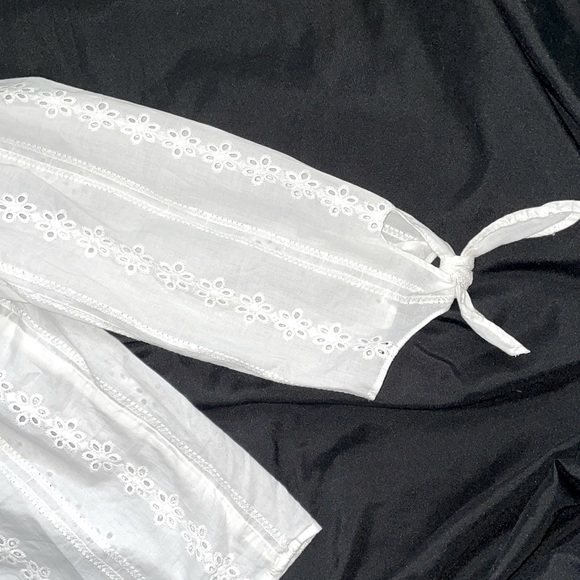 Lauren Conrad Long Sleeve Bohemian Style Top - Picture 2 of 4